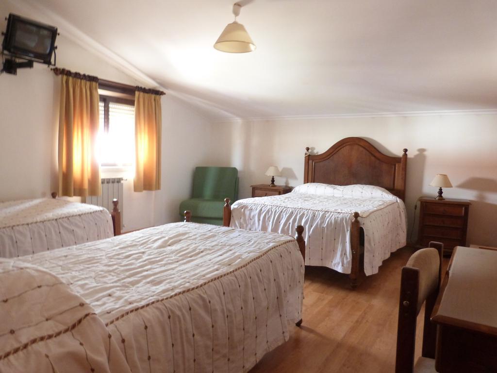 Alojamento Local Dom Dinis Hotell Trancoso Rom bilde